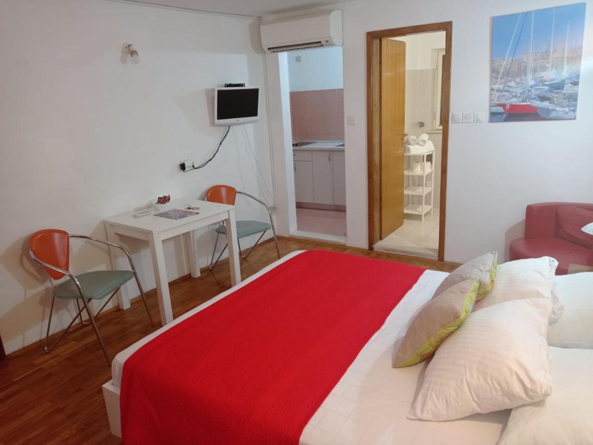 Apartments Peppino - Old Town Дубровник Екстериор снимка